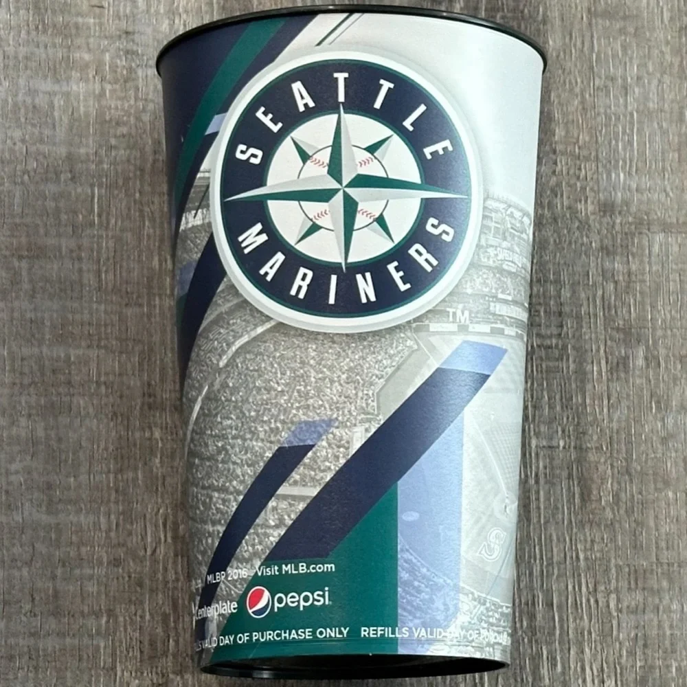Like New 32oz Seattle Mariners Safeco Field Cup